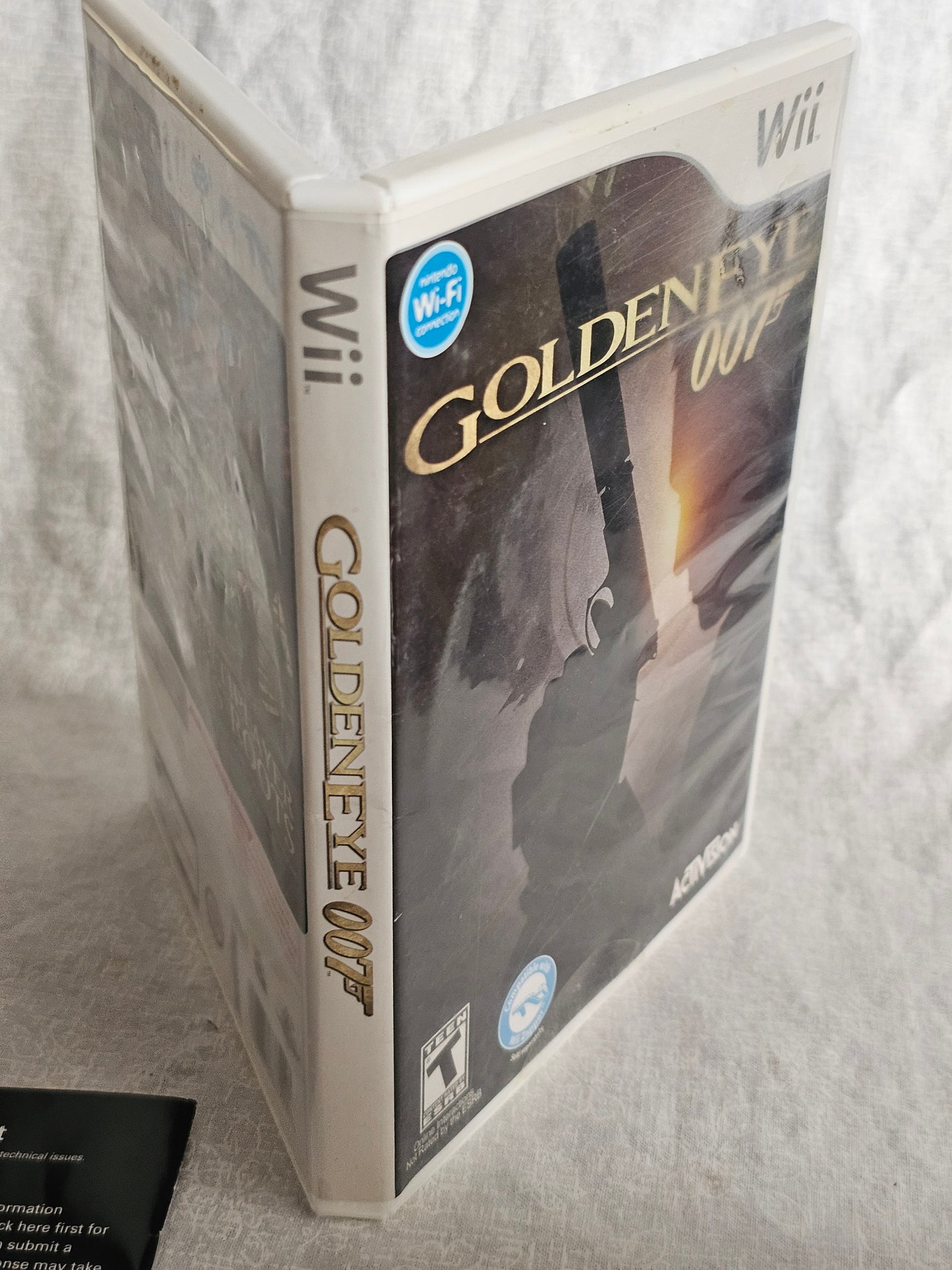 GoldenEye 007 (Nintendo Wii, 2010) • Complete CIB W/ Manual