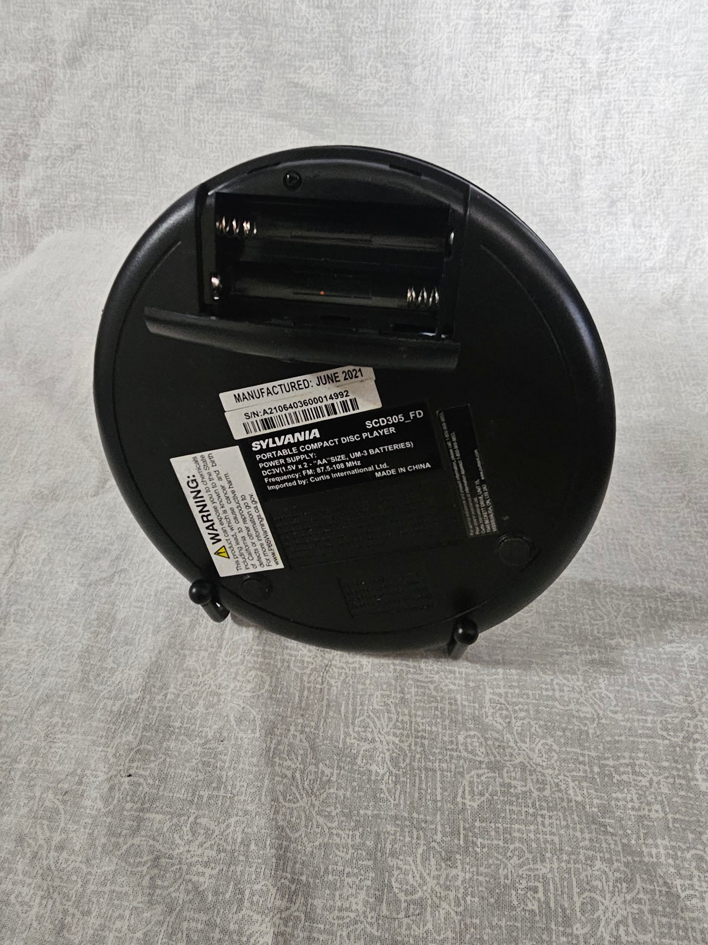 Sylvania Personal Compact Portable CD Player Black with Stereo Earbuds