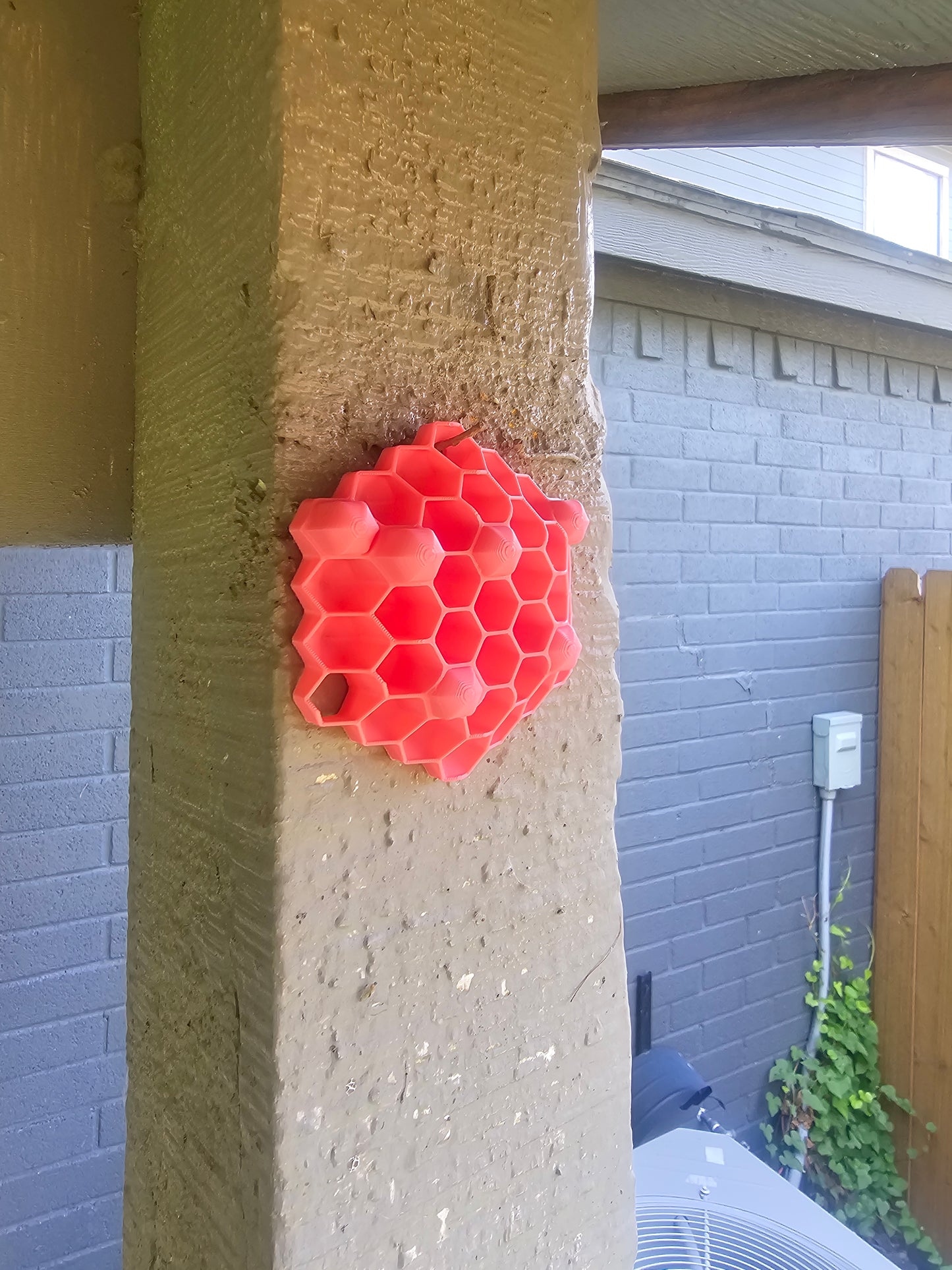 Chemical Free Wasp Nest Decoy Hornet Deterrent Outdoor Wall Mountable Pink 4 Pk