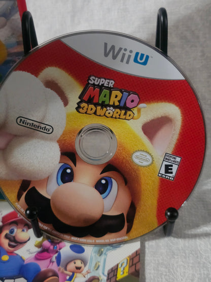 Super Mario 3D World (Nintendo Wii U, 2013) CIB Complete Manual