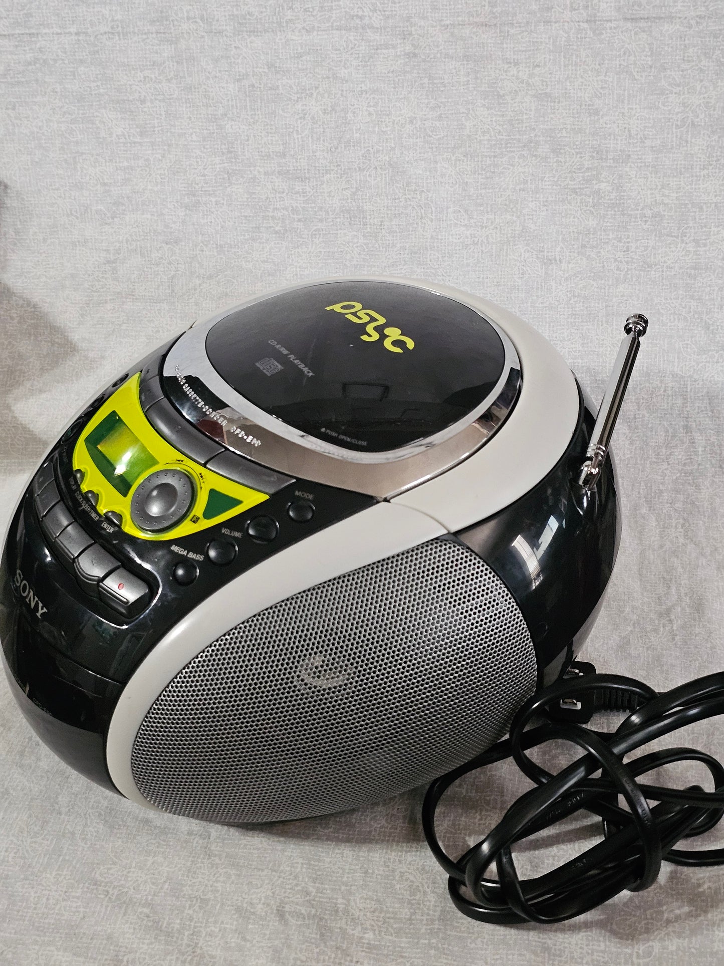 Sony PSYC CFD-E90 Boombox CD AM/FM Cassette AUX Remote Black/Yellow Mega Bass Portable Stereo System Tested Works Great Excellent Condition!