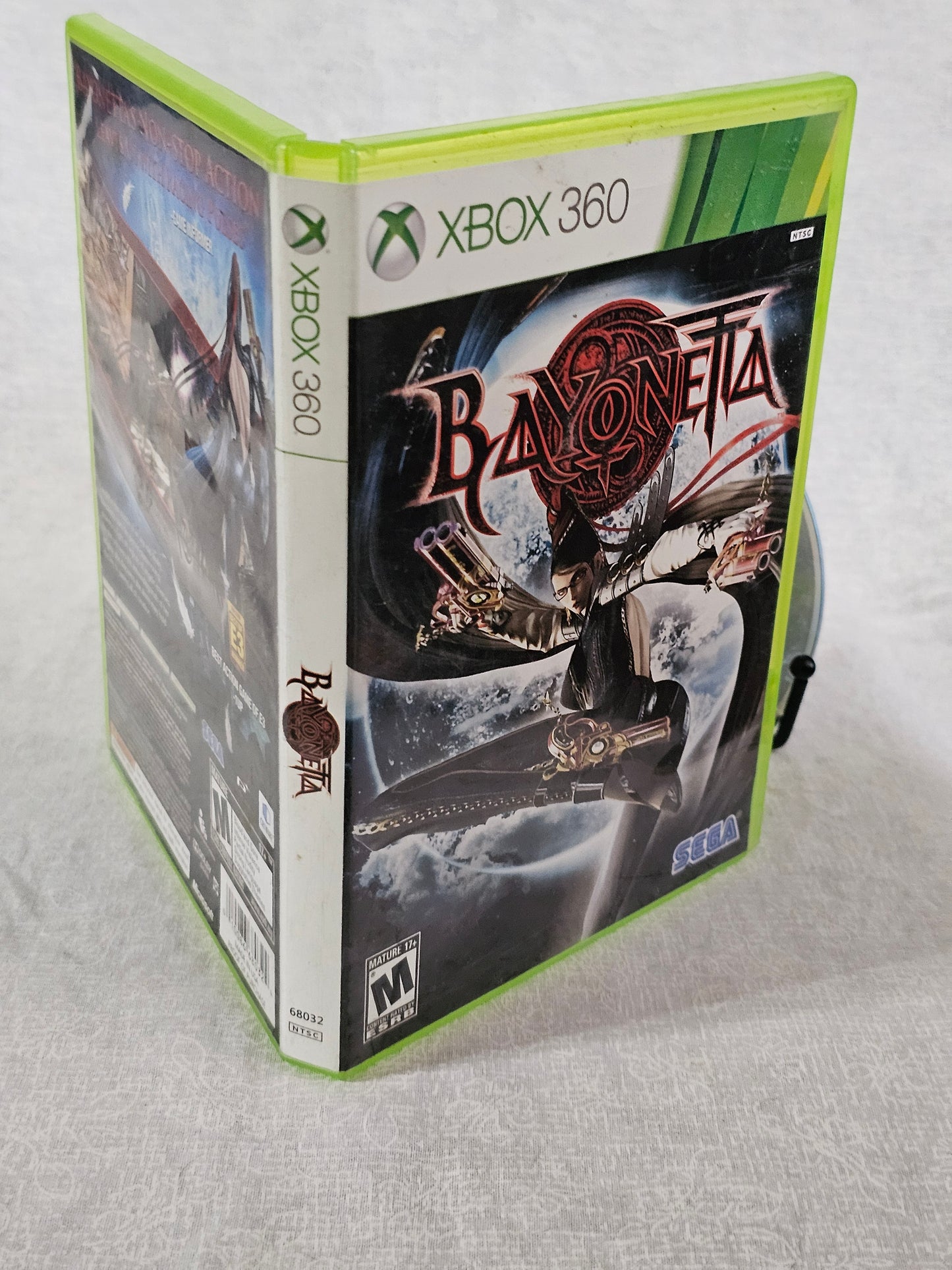 Bayonetta Xbox 360 2010 Disc Good Tested Action Game PlatinumGames Sega Witch Combat Hack Slash Collector NTSC Climax Umbra Heaven