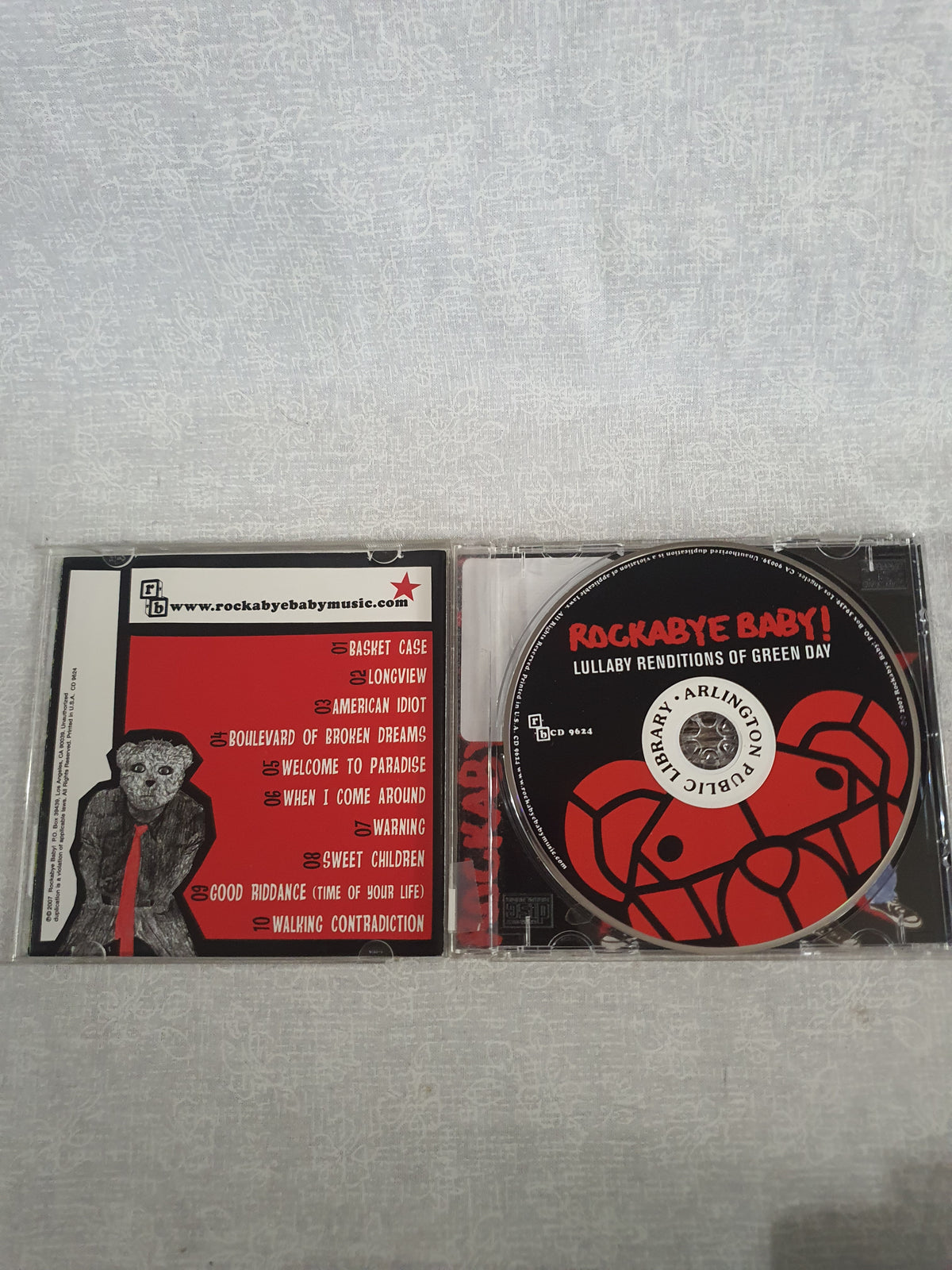 Rockabye Baby Lullaby Renditions Green Day CD Childrens Music 2008 Album Instrumental Punk Rock Shower Gift Soothing Sleep