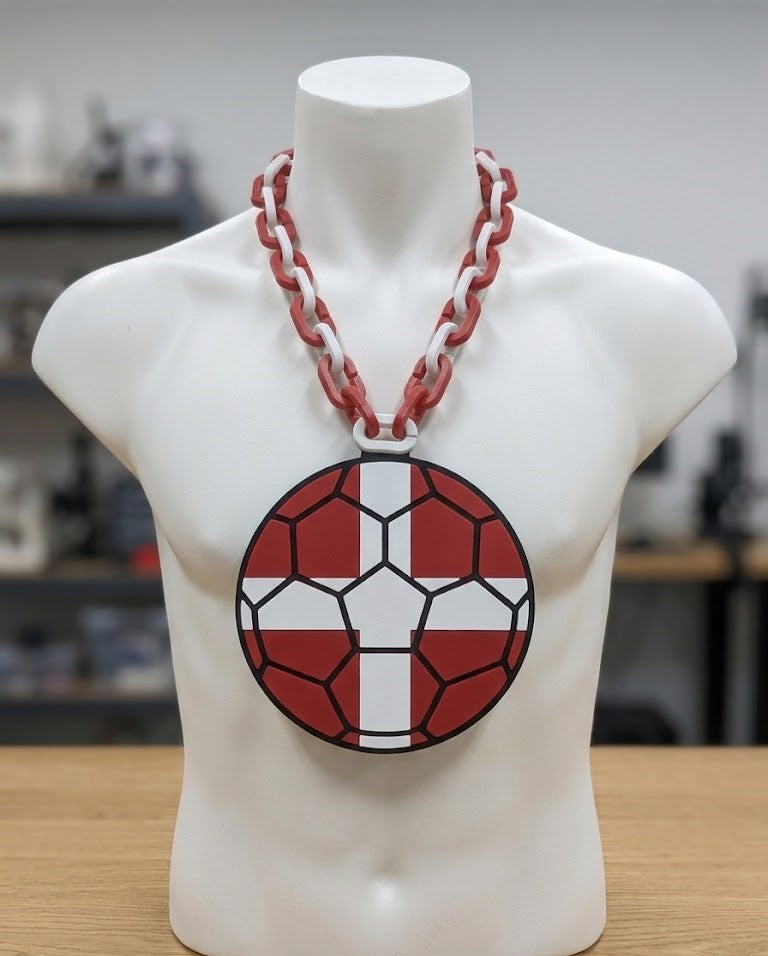 England UK Hype Chain Necklace - FIFA Soccer Three Lions Football Jewelry | England Futbol Fan Chain for World Cup and Matchday