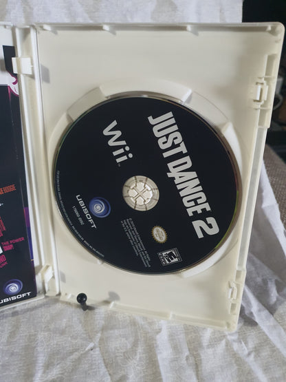 Just Dance 2 (Nintendo Wii, 2010) Complete CIB Near Mint Clean RVL-SD2E-USO-B0