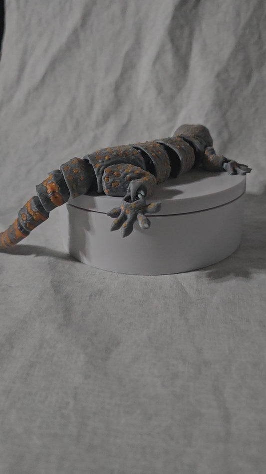 Gecko Fidget Articulated Desk Buddy Home Décor Educational School Handmade New 2 Pack